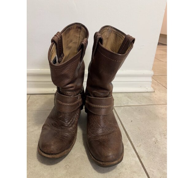 FRYE Vintage Brown Leather Carmen Harness Boots - Picture 3 of 6